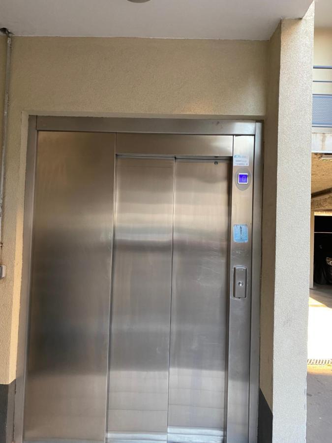 Appartement Lumineux Avec Place De Parking Privative Béziers Exterior foto
